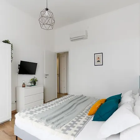 Apartment The Rent - Cozy Two-bedroom Near Colonne S Lorenzo Mailand