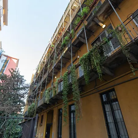 Easytopstay - Bocconi Cosy Apartment *