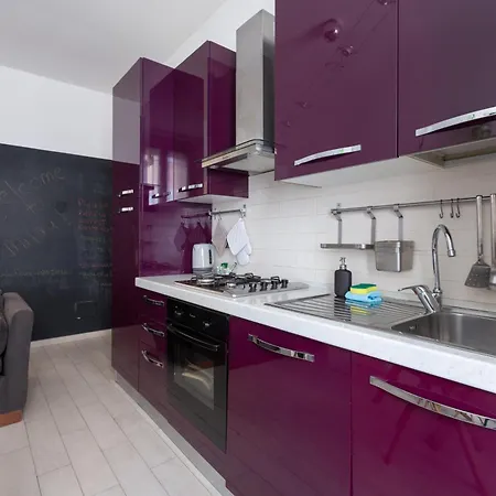 Easytopstay - Bocconi Cosy Lägenhet Milano