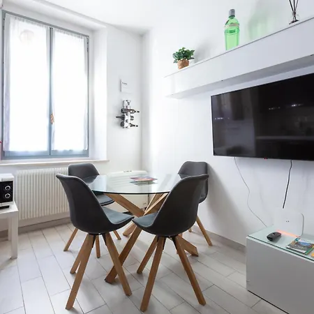 Lägenhet Easytopstay - Bocconi Cosy