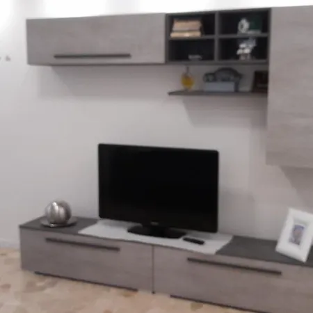 The House Of Leo - Nuovo Zona Centrale Di 150m Da Metro Giallo E A 10 Minuti Da Duomo Apartament *