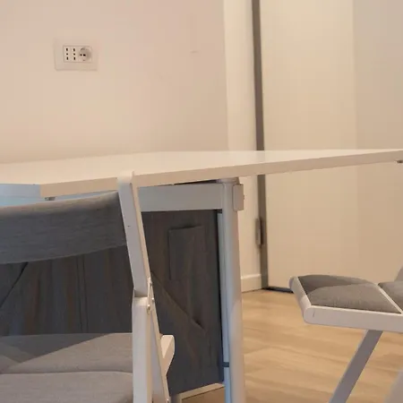 Prestige Boutique Homes-design Disctict Apartment *