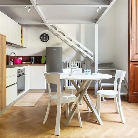 Hacca Collection - Arco Della Pace Apartman *