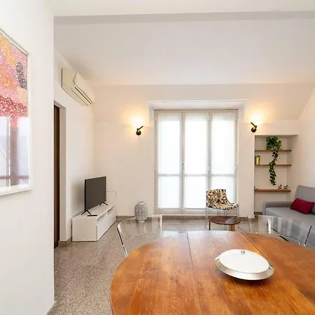 5 Giornate Apt Con Terrazzo E Garage Privato Milan