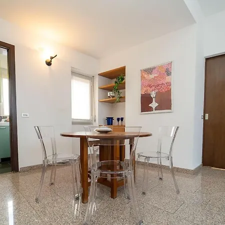 5 Giornate Con Terrazzo E Garage Privato Apartmán