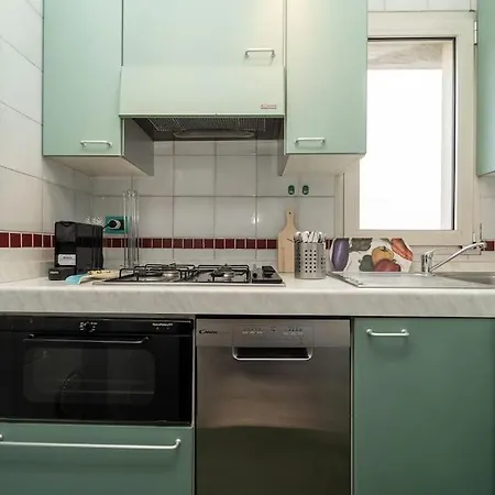 5 Giornate Apt Con Terrazzo E Garage Privato *
