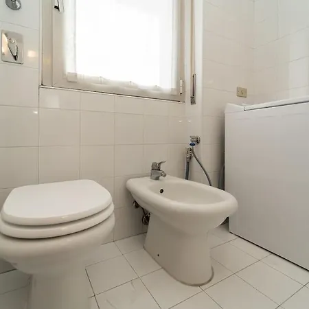 5 Giornate Con Terrazzo E Garage Privato Apartmán