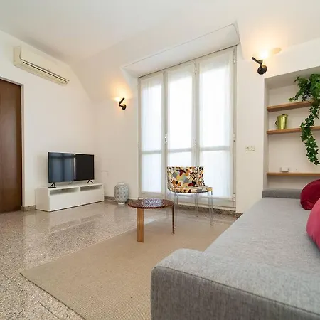 Apartmán 5 Giornate Con Terrazzo E Garage Privato