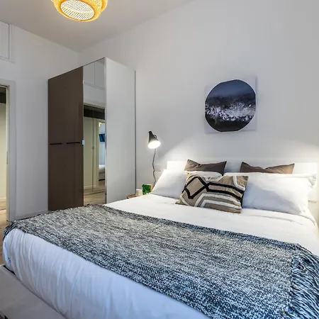 Appartamento Stayeasy Quadronno33 - 3 Bedrooms, 2 Baths - Duomo Walking Distance Milano