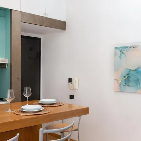 Artstay Duomo, Super Central, M2, M3 & M1 Milano