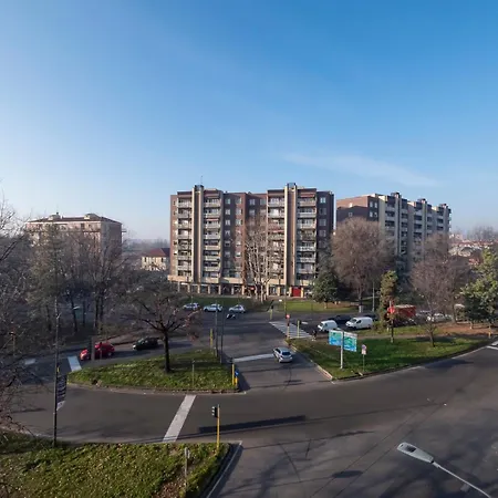 Loft Charme: Bilocale Con Balcone מילאנו