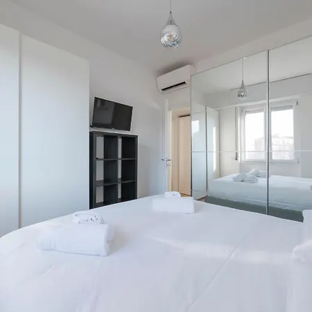 Loft Charme: Bilocale Con Balcone Appartamento Milano