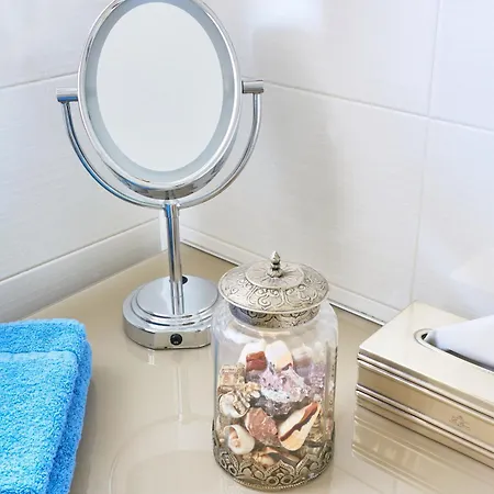 Il Comfort Dello Spazio, In Un Bilocale Apartament Mediolan