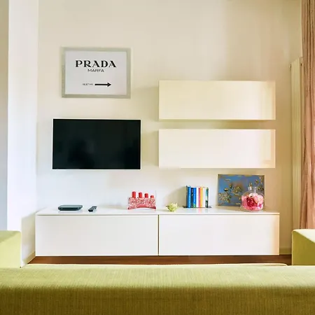 Il Comfort Dello Spazio, In Un Bilocale * Mediolan