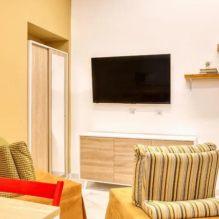 Sarpi56; New 2 Bd In Sempione District Apartment *