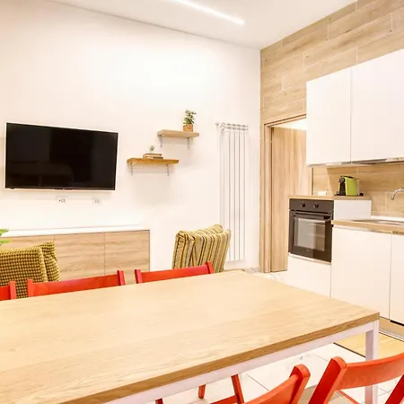 Sarpi56; New 2 Bd In Sempione District