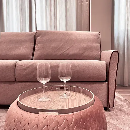 Yls Luxury 2 Apartment