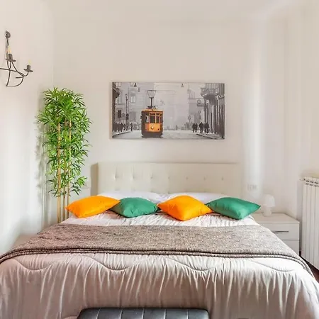 Modern In Next To Metro M5 - Sarca 73 Milano