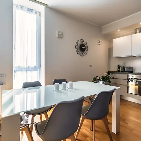 公寓 5 Min Walk From Subway Elegant & Modern