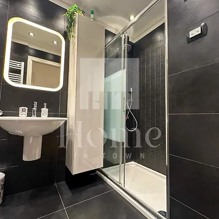 In Town - - Porta Nuova District Appartement *