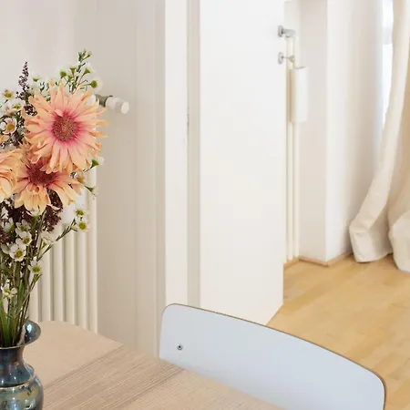 Co99 - Cozy & Quiet Gambara Appartement