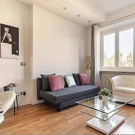 Life - Wi-fi & Smart Tv * Milan