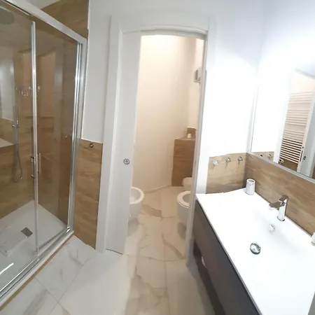 Reali Bonaccini Apartman Milánó