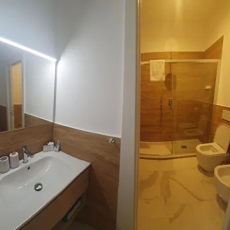 Reali Bonaccini * Μιλάνο