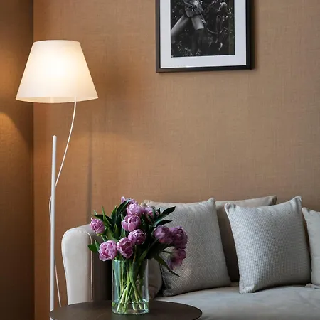 Duomo Hotel & Apartments 4* Μιλάνο