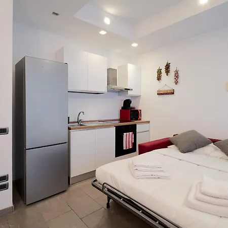 Retreat-hosted By Sweetstay Milano