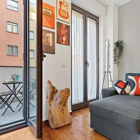 Milano-m1 Rock House