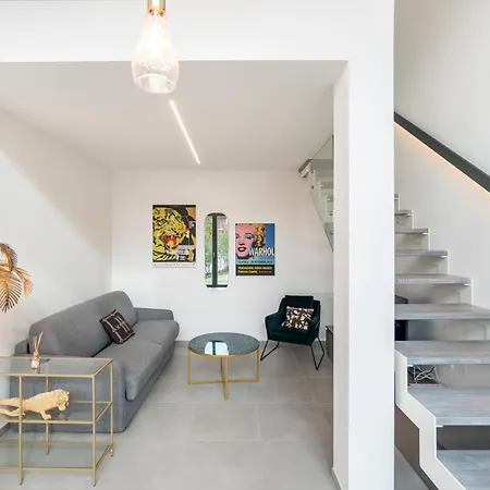 Urban Garden Lofts By Blue Velvet Livings דירה
