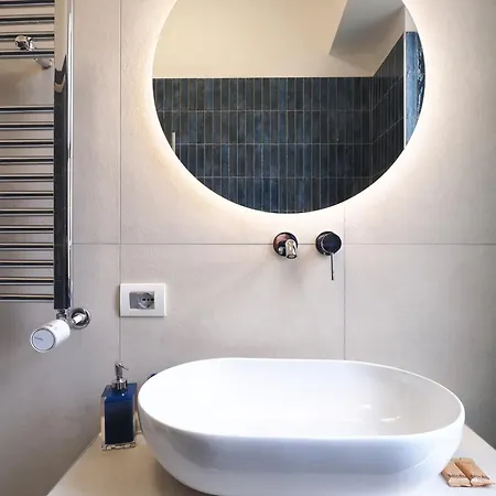 C23 - Premium In Apartment Milan