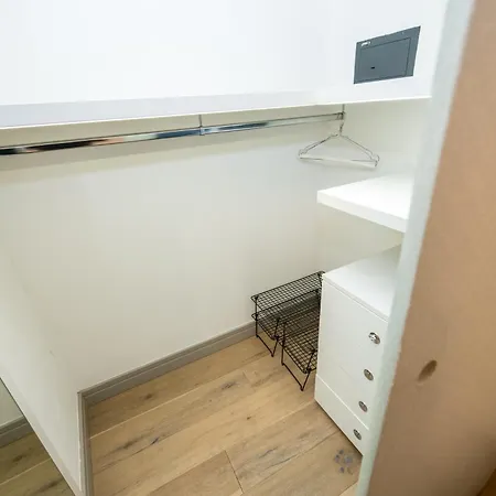 Shortmi Borsieri * Milão