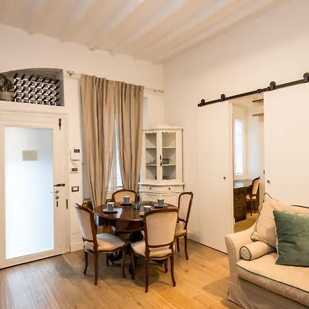 Apartment Shortmi Borsieri *