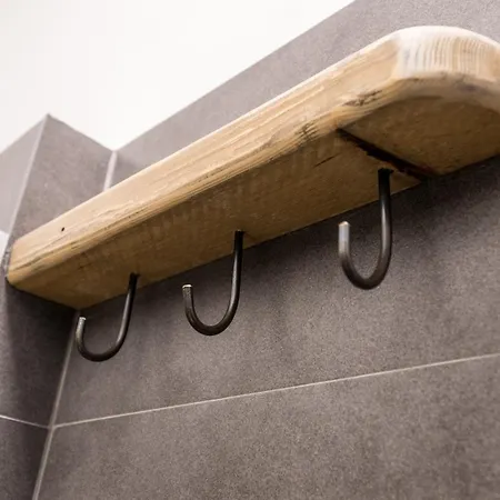 Shortmi Borsieri アパート