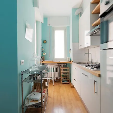 Milan-linate With Balcony Apartment