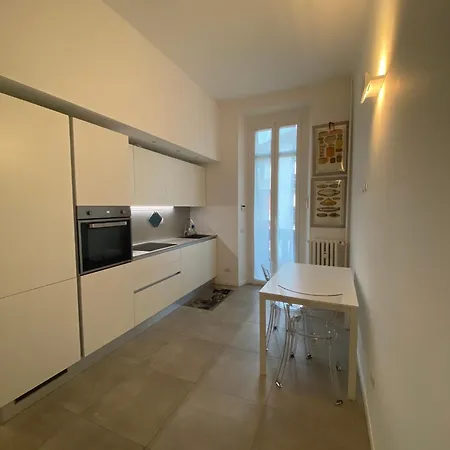 Daire Luminoso Bocconi Navigli Milano