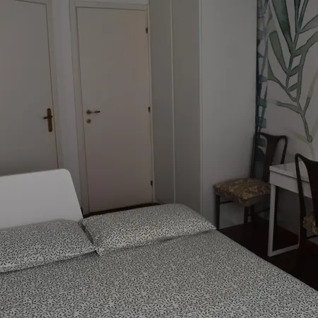 Quarto em Acomodações Particulares Esperienzanarrata Di Maria Adelaide *