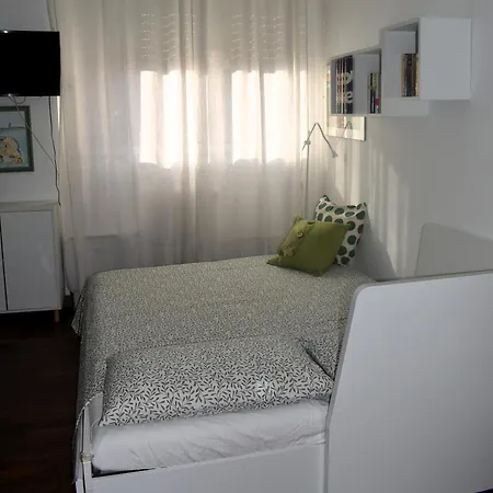 Homestay Esperienzanarrata Di Maria Adelaide Milan