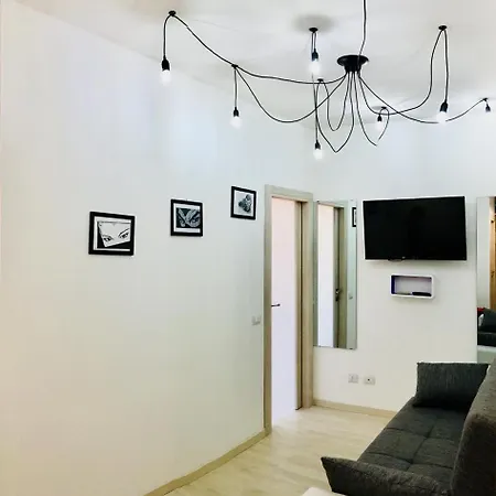 Lovely Flats Close To The Metro *