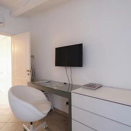 Apartment Lomellina 10 Minuti Dal Centro Milan