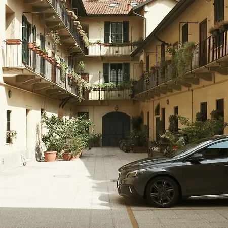 Comecasa Loft In Porta Romana Near Policlinico Mangiagalli شقة