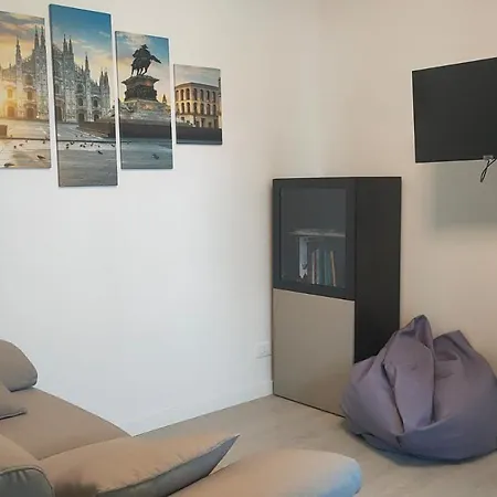 Bilocale Metro 4 - Linate Airport E Duomo 10 Min Apartment Mailand