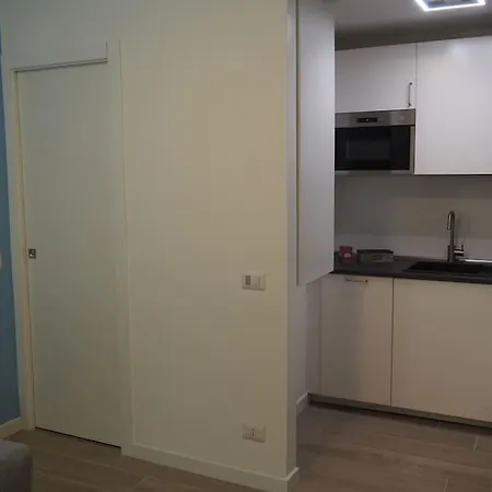 Tadino 50 Milan