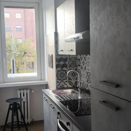 Casa 104 * ميلان