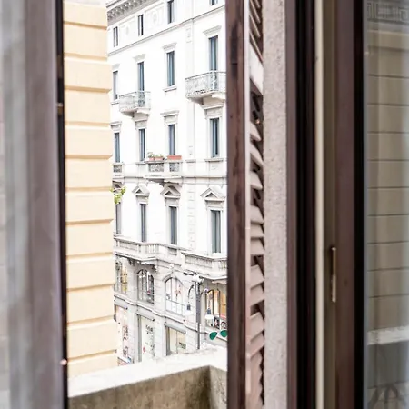 Apartment Superhouse Piazza Duomo Area Milan