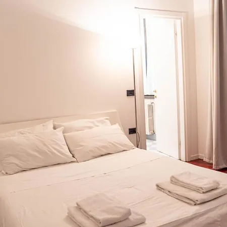 Superhouse Piazza Duomo Area Apartment