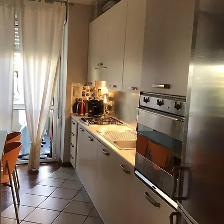 Esperienzanarrata Di Maria Adelaide מילאנו