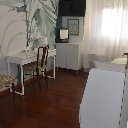 Quarto em Acomodações Particulares Esperienzanarrata Di Maria Adelaide Milão